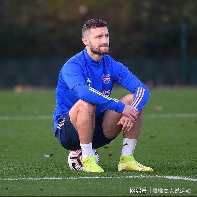 lol台服官网首页地址-包含今夜阿森纳备战CBA常规赛;主帅复盘细节曝光;气氛紧张;更衣室氛围转暖的词条