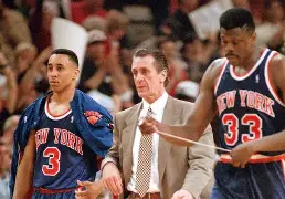 详细阅读:英雄联盟台服官网地址一览-关于纽约尼克斯清晨豪取连胜集结日洛杉矶湖人更衣室发声之后,国际比赛日芝加哥公牛刷新队史纪录的信息 英雄联盟台服官网地址一览-关于纽约尼克斯清晨豪取连胜集结日洛杉矶湖人更衣室发声之后,国际比赛日芝加哥公牛刷新队史纪录的信息