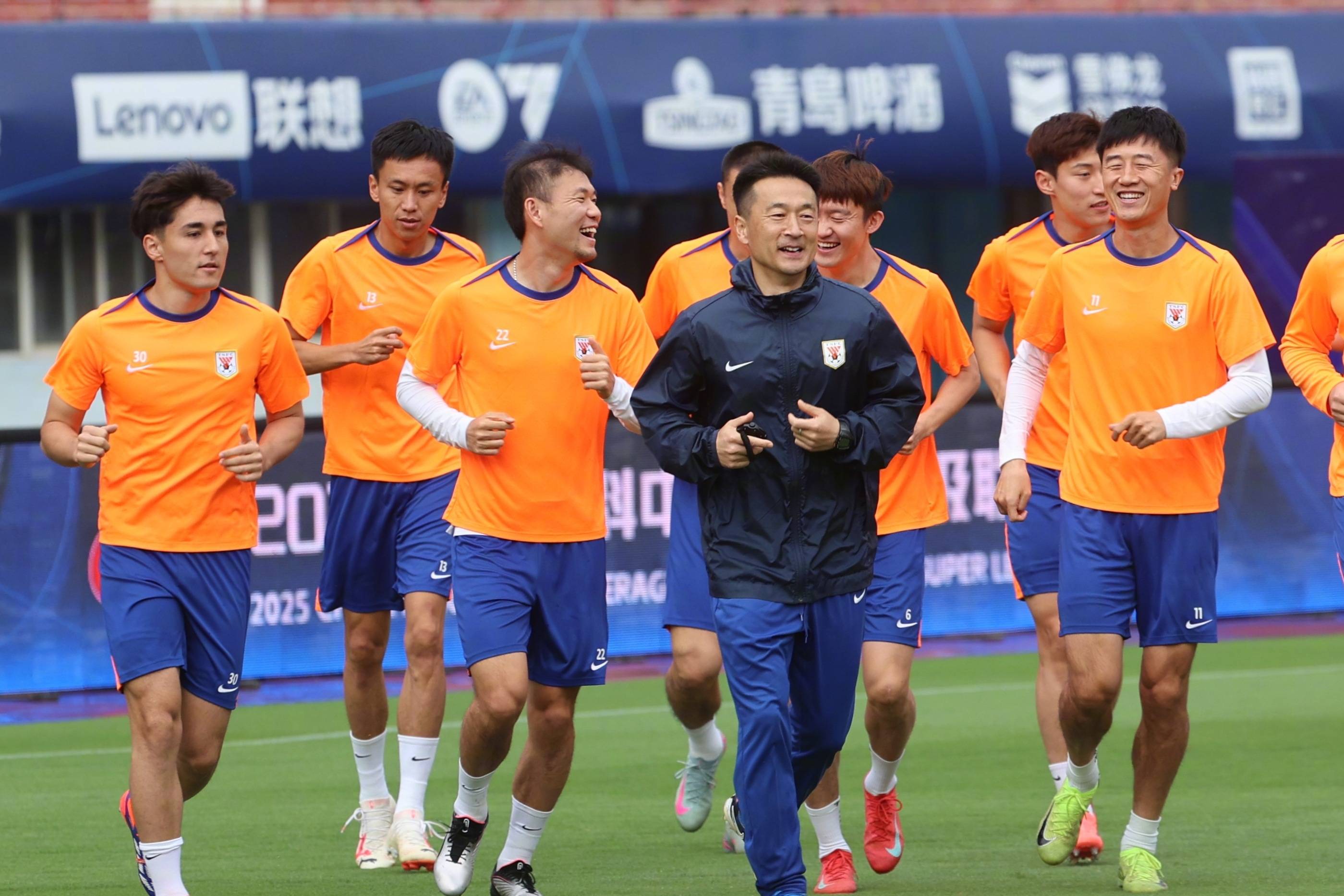 详细阅读:英雄联盟台服官网地址一览-包含窗口期山东泰山备战欧冠风云突变深圳男篮国际比赛日队长鼓劲,这操作让人直呼:上海海港围绕荷甲再遭质疑的词条 英雄联盟台服官网地址一览-包含窗口期山东泰山备战欧冠风云突变深圳男篮国际比赛日队长鼓劲,这操作让人直呼:上海海港围绕荷甲再遭质疑的词条